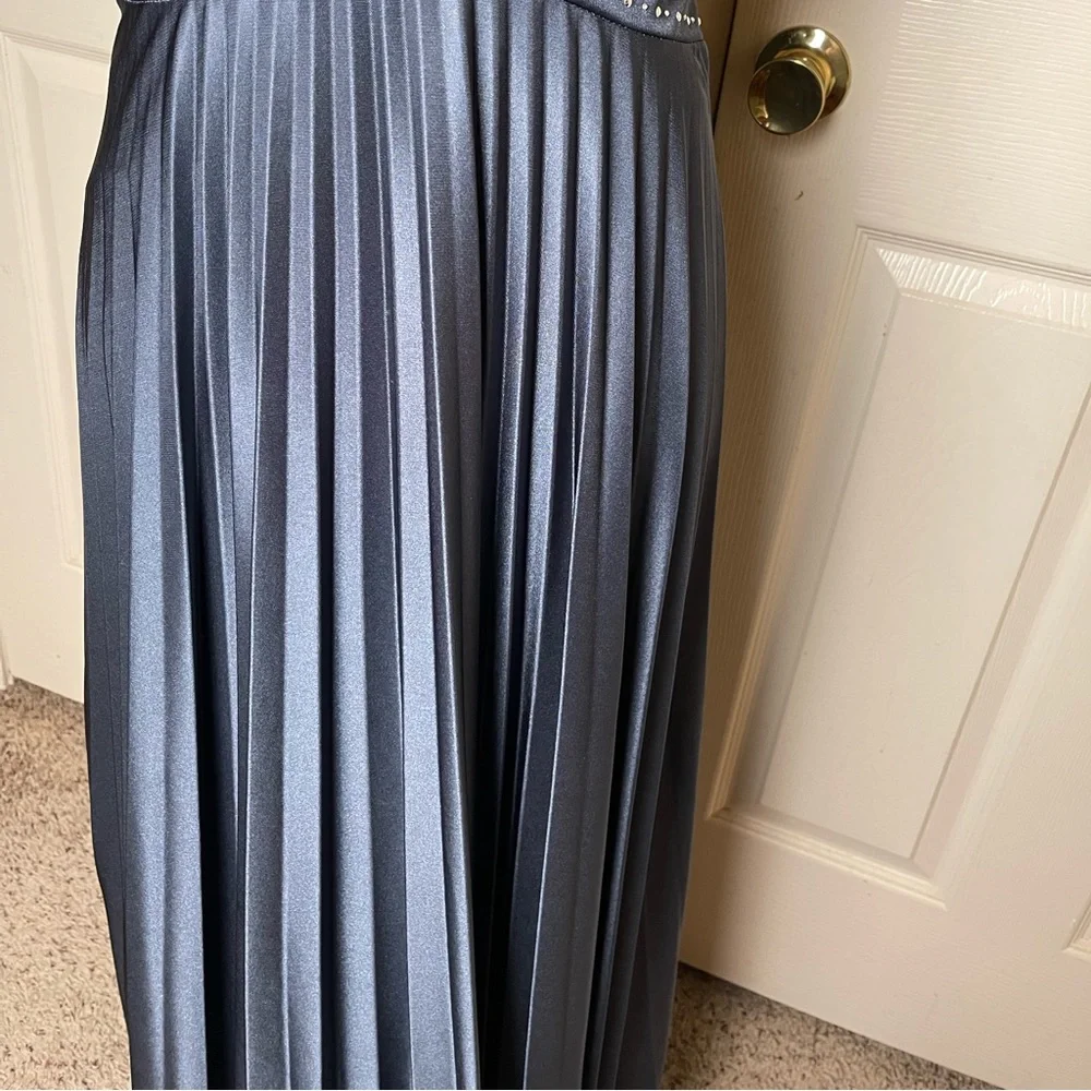 Betsy & Adam Strappy Beaded Maxi Prom/Bridesmaid Dress Size 6 - Picture 5 of 8